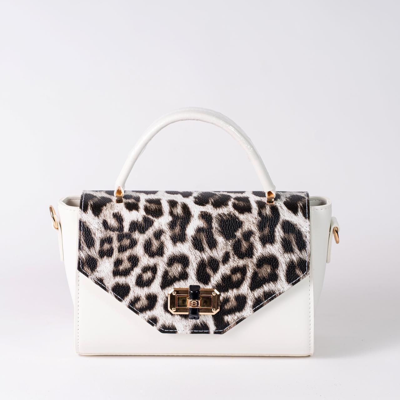 Сумка женская с клапаном леопард XENIA № 38-24 из эко-кожи Белый - фото 1