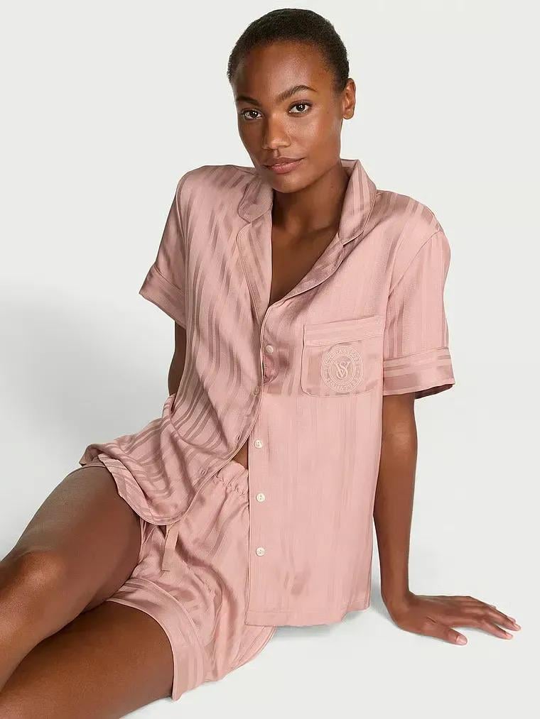 Пижама сатиновая Victoria's Secret Signature Satin Short Pajama Set Beige S Бежевый (27178716D)
