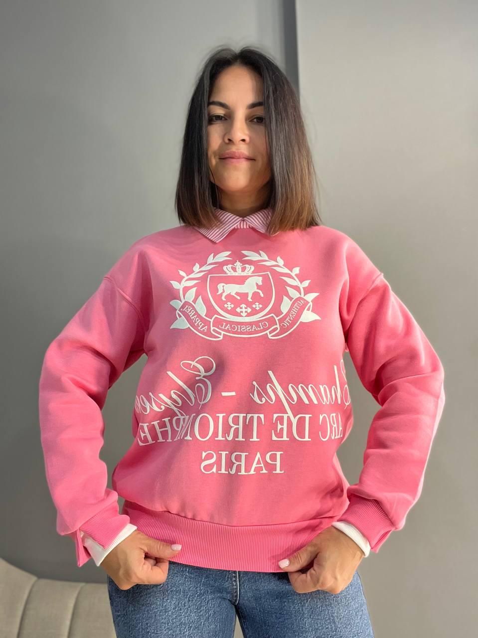 Свитшот женский OLIVIA 2473 с воротником и рисунком впереди утепленный на флисе OS Розовый (1188) - фото 2 Свитшот женский OLIVIA 2473 с воротником и рисунком впереди утепленный на флисе OS Розовый (1188) - фото 2