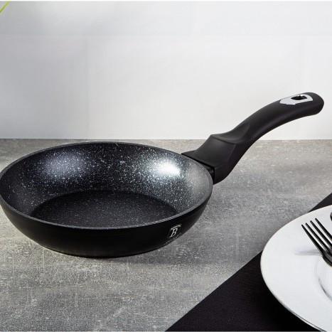 Пательня з антипригарним покриттям і високим бортиком 24 см Black/Silver (1844-BH) - фото 3 Пательня з антипригарним покриттям і високим бортиком 24 см Black/Silver (1844-BH) - фото 3