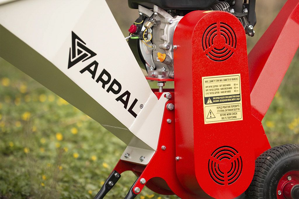 Подрібнювач гілок Arpal на щепу з бензиновим двигуном (МБ-60БД) - фото 7 Подрібнювач гілок Arpal на щепу з бензиновим двигуном (МБ-60БД) - фото 7