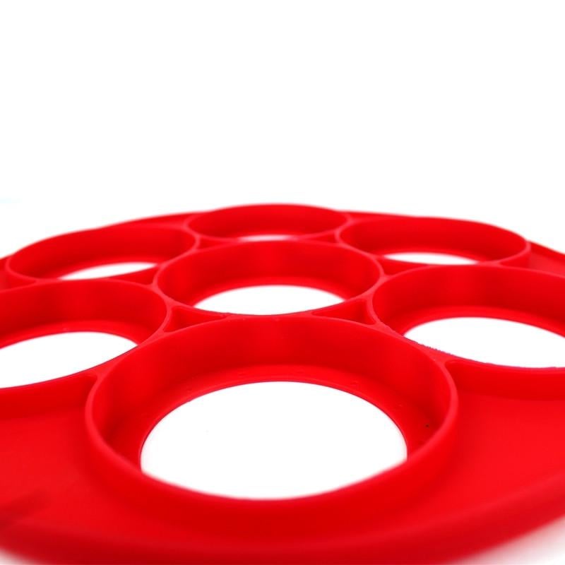 Силиконовая форма для оладий Flippin Fantastic Cake Maker Красный (130264) - фото 3