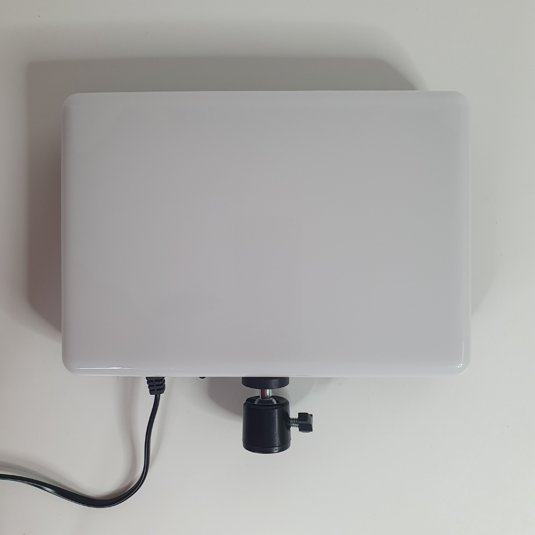 Прямоугольный светодиодный LED прожектор/лампа Ra95+ с пультом в комплекте L60-P206