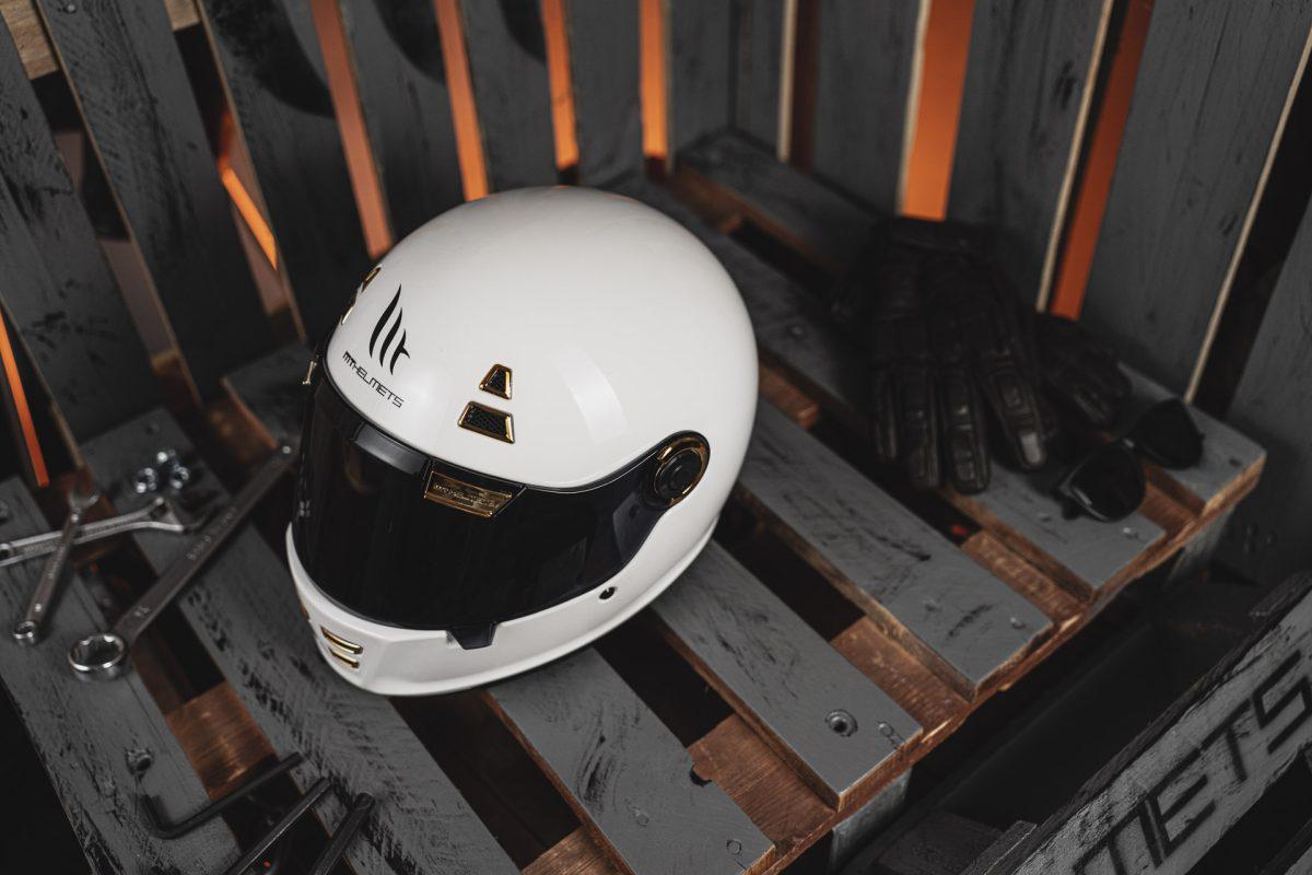Мотошлем MT HELMETS Jarama Solid S Gloss White (25136) - фото 8