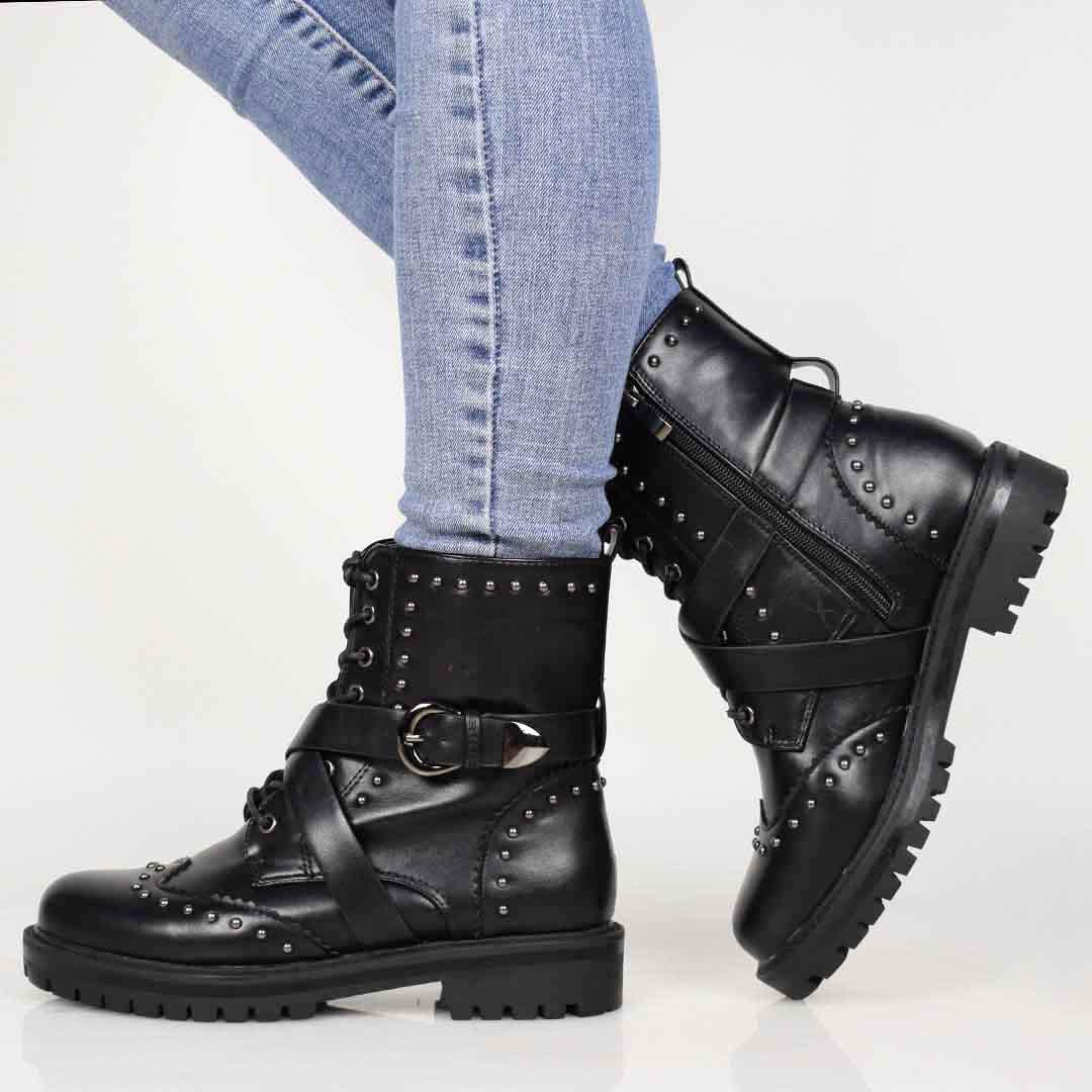 Ботинки женские с металлическим декором 324669 р. 38 24,5 см Ботинки женские с металлическим декором 324669 р. 38 24,5 см