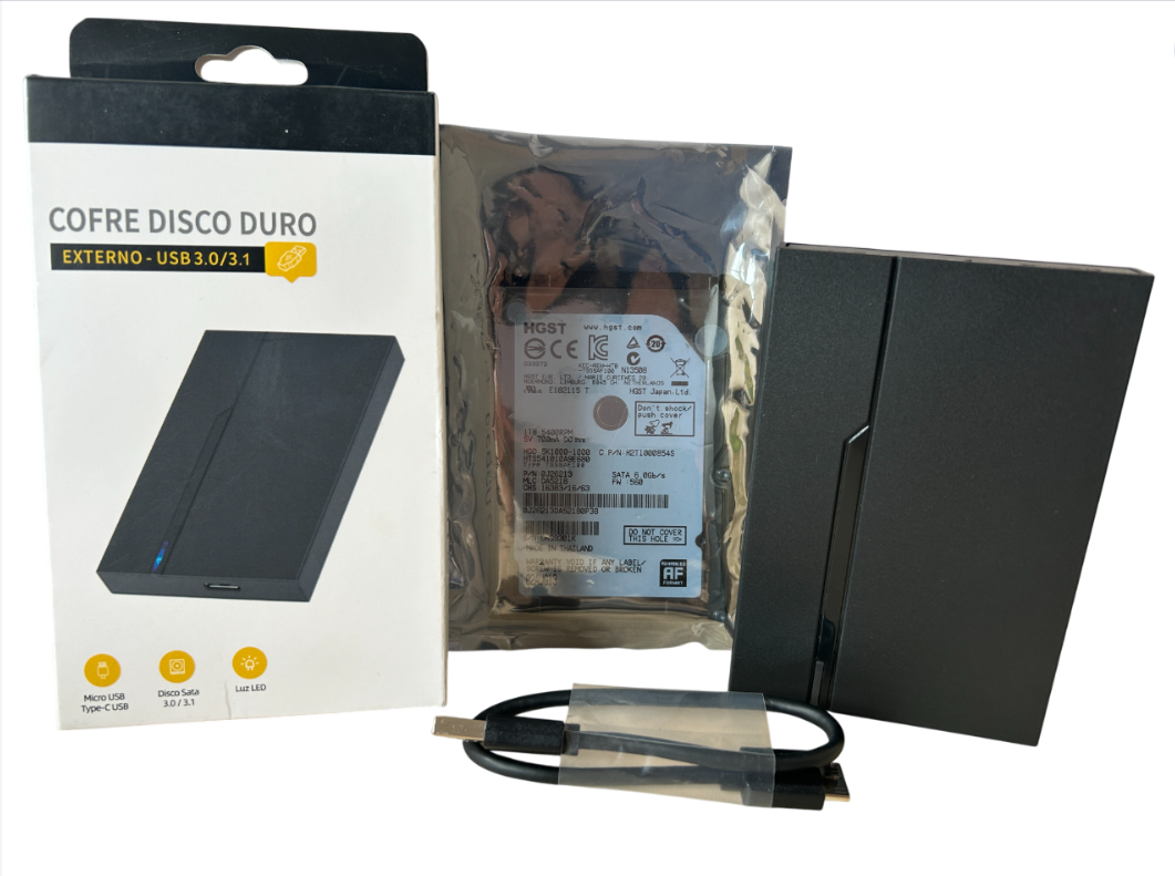 Наружный жесткий диск HGST 250GB 5400RPM USB 3.0