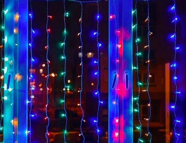 Гирлянда-штора уличная на 8 режимов 360 LED 3х2 м Разноцветный (8-5-15117) Гирлянда-штора уличная на 8 режимов 360 LED 3х2 м Разноцветный (8-5-15117)