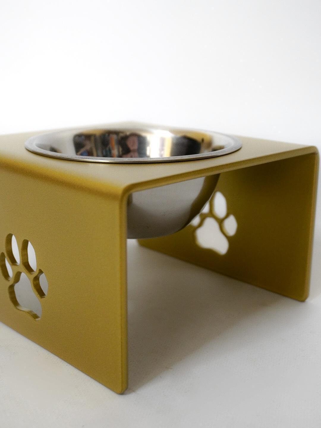 Кормушка My joy для кошек на 1 миску металл 80 мм 0,2 л Золотой (1024575к) - фото 3 Кормушка My joy для кошек на 1 миску металл 80 мм 0,2 л Золотой (1024575к) - фото 3