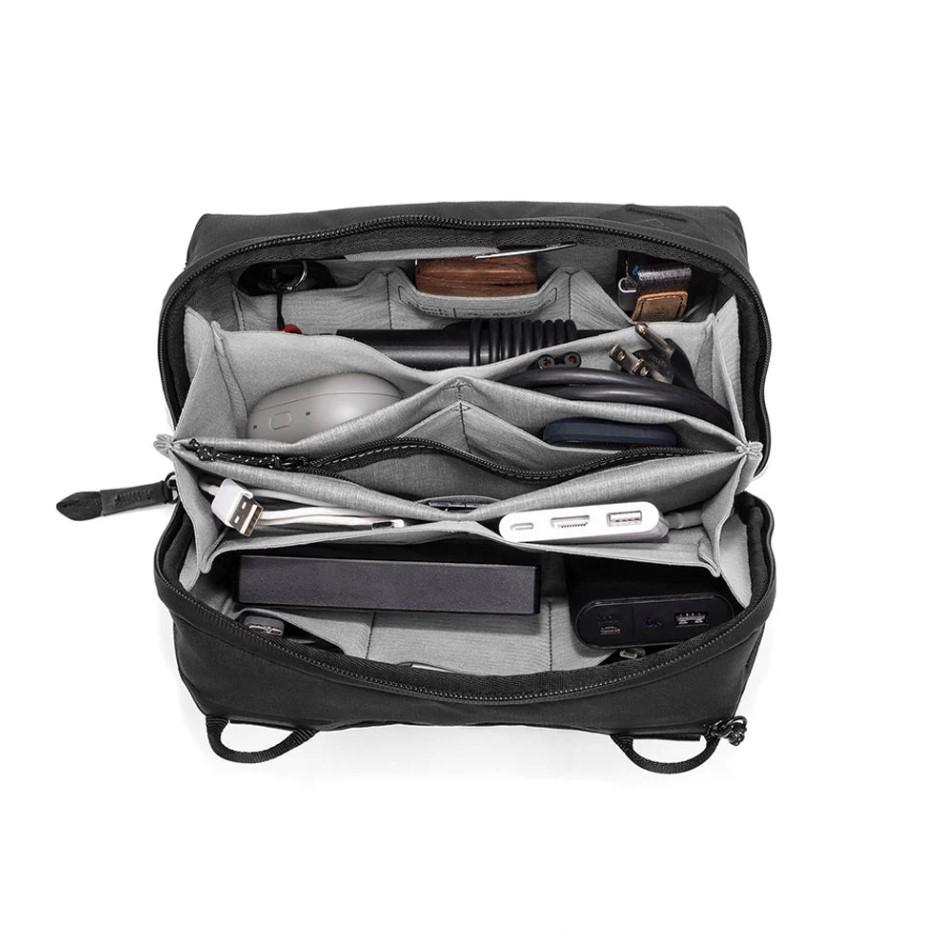 Сумка Peak Design Tech Pouch Black (BTP-BK-3) - фото 6 Сумка Peak Design Tech Pouch Black (BTP-BK-3) - фото 6