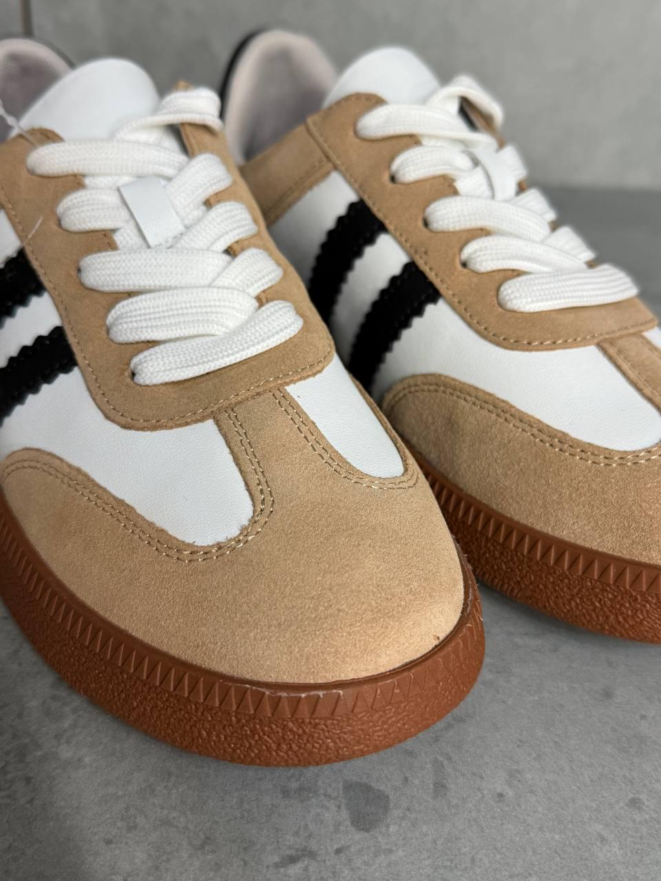 Кросівки жіночі Hengji 375-3 Samba шкіряні на коричневій підошві р. 38 24 см Білий/Бежевий - фото 2 Кросівки жіночі Hengji 375-3 Samba шкіряні на коричневій підошві р. 38 24 см Білий/Бежевий - фото 2