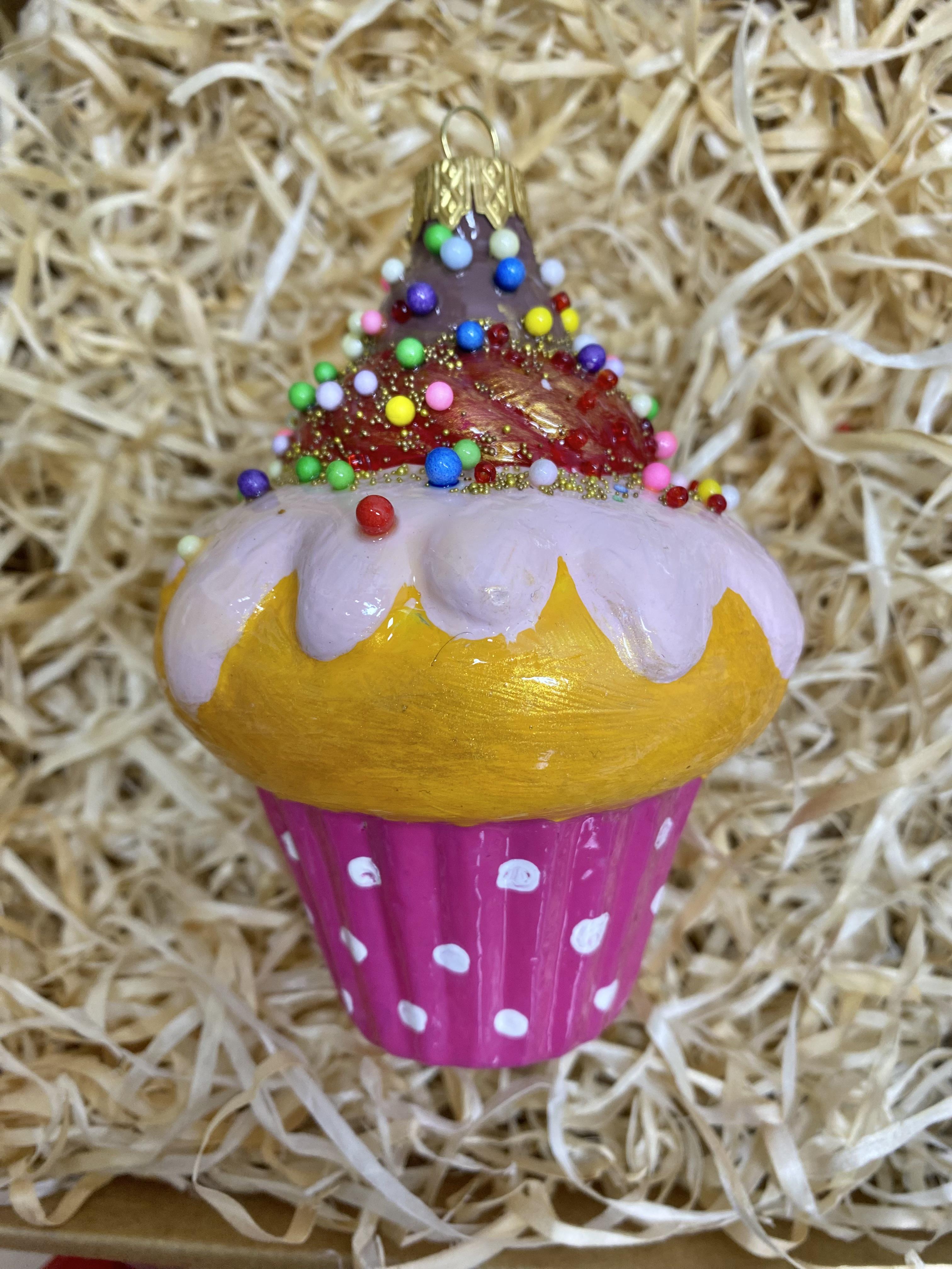 Украшение на елку Пирожное стеклянное 8х10 см (F-182-1) Украшение на елку Пирожное стеклянное 8х10 см (F-182-1)