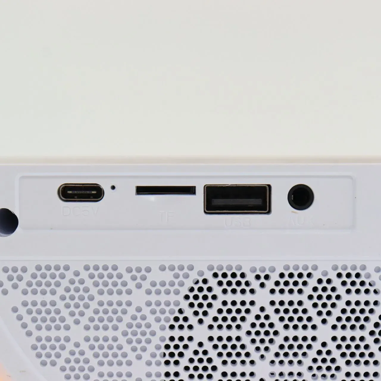 Настольная лампа-ночник BT-3401 с беспроводной зарядкой/будильником и Bluetooth колонкой (234568355) - фото 11 Настольная лампа-ночник BT-3401 с беспроводной зарядкой/будильником и Bluetooth колонкой (234568355) - фото 11