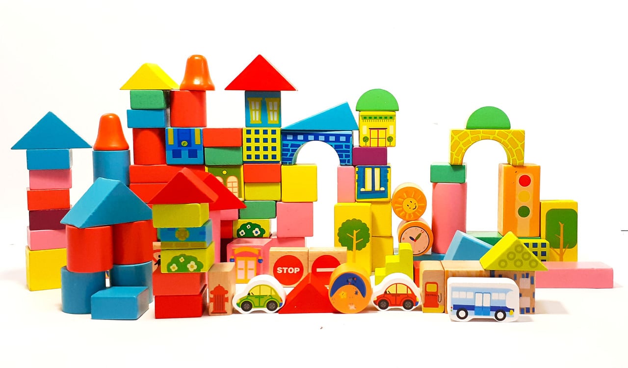 Конструктор деревянный Fun Game 100 деталей сортер 2в1