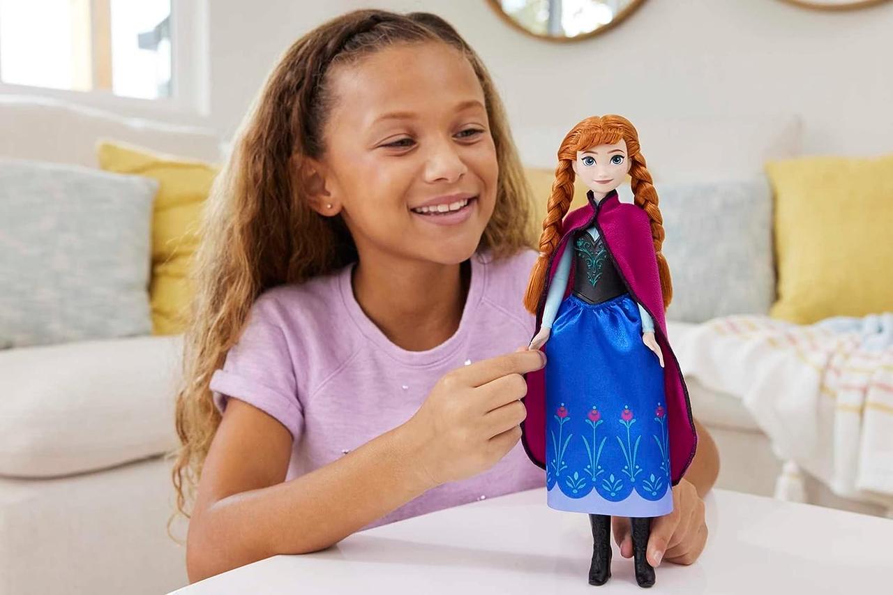 Кукла Disney Frozen Anna Fashion Doll HLW49 - фото 2