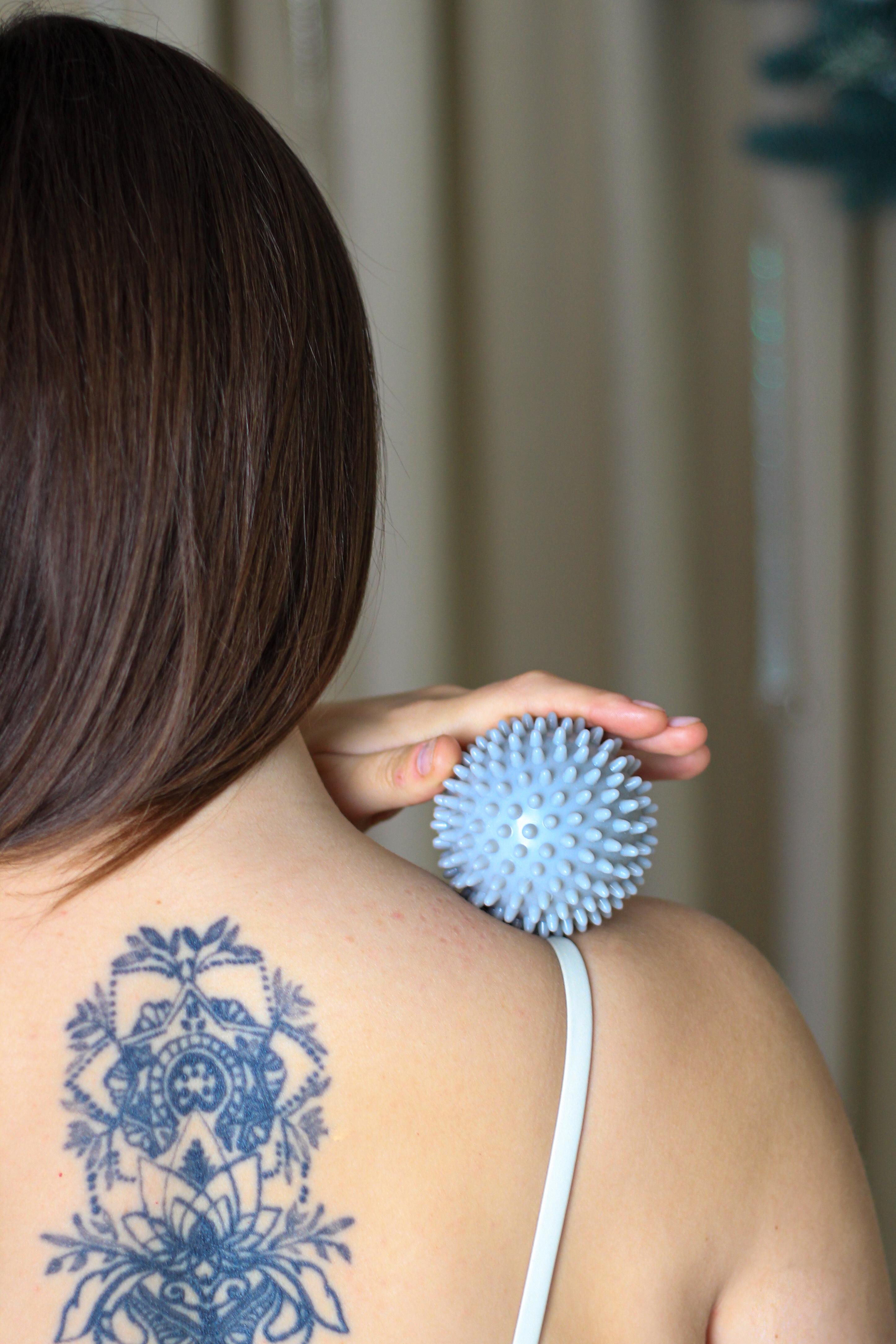 Масажний м'яч з шипами 7 см (ММ2) - фото 2 Масажний м'яч з шипами 7 см (ММ2) - фото 2