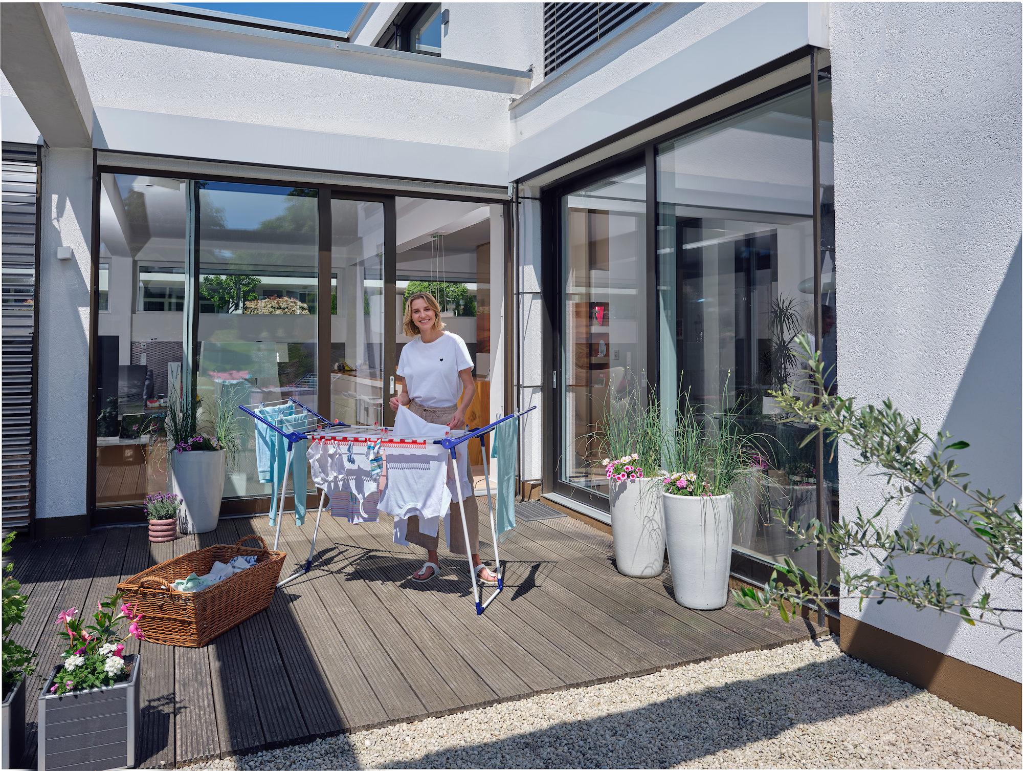 Сушарка для білизни Leifheit PEGASUS 150 Solid Slim 15 м (81570) - фото 8 Сушарка для білизни Leifheit PEGASUS 150 Solid Slim 15 м (81570) - фото 8