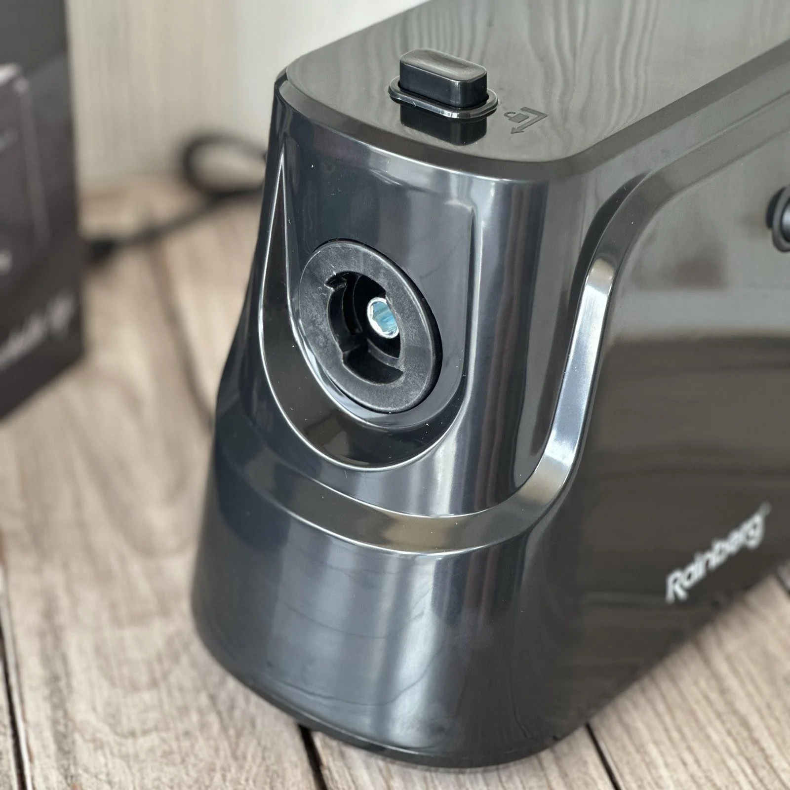 М'ясорубка електрична Rainberg RB-677 з насадкою для ковбас 2600 Вт (ML-04368) - фото 9 М'ясорубка електрична Rainberg RB-677 з насадкою для ковбас 2600 Вт (ML-04368) - фото 9