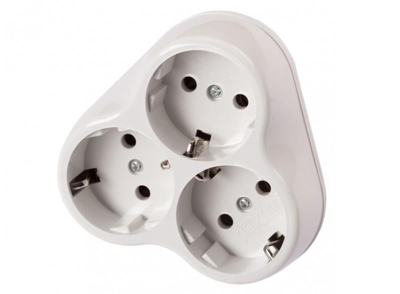 Удлинитель на 4 гнезда Luxel 3 м (7143)
