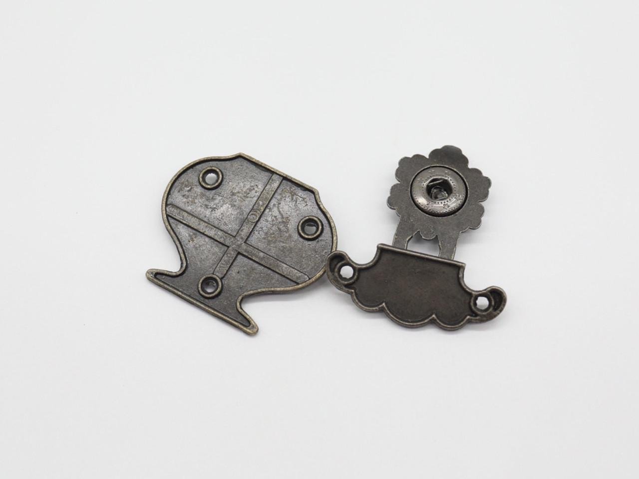 Замок декоративный металлический 51х41 мм Антик (30953992) - фото 3 Замок декоративный металлический 51х41 мм Антик (30953992) - фото 3