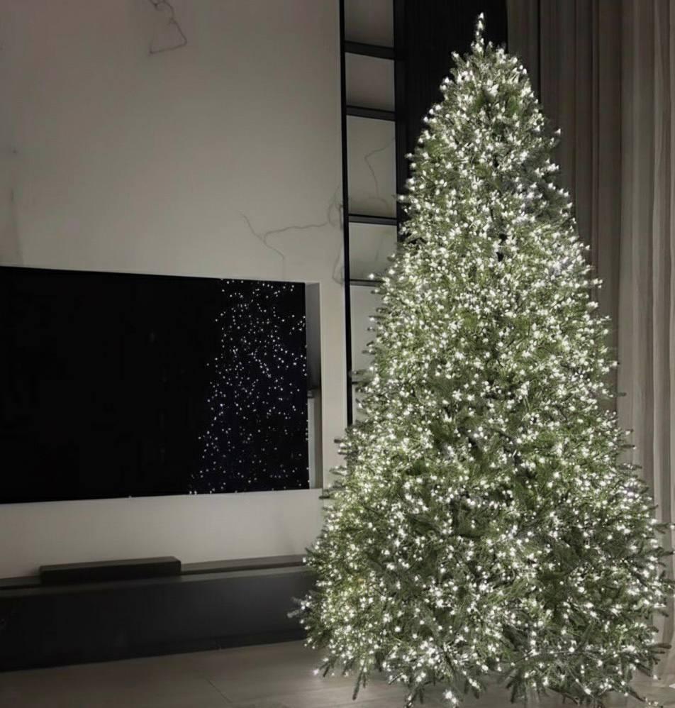 Гирлянда новогодняя Хвойная лапа Garlando 100 м 3000 LED белый провод Белое сияние (D3000L100MWW)