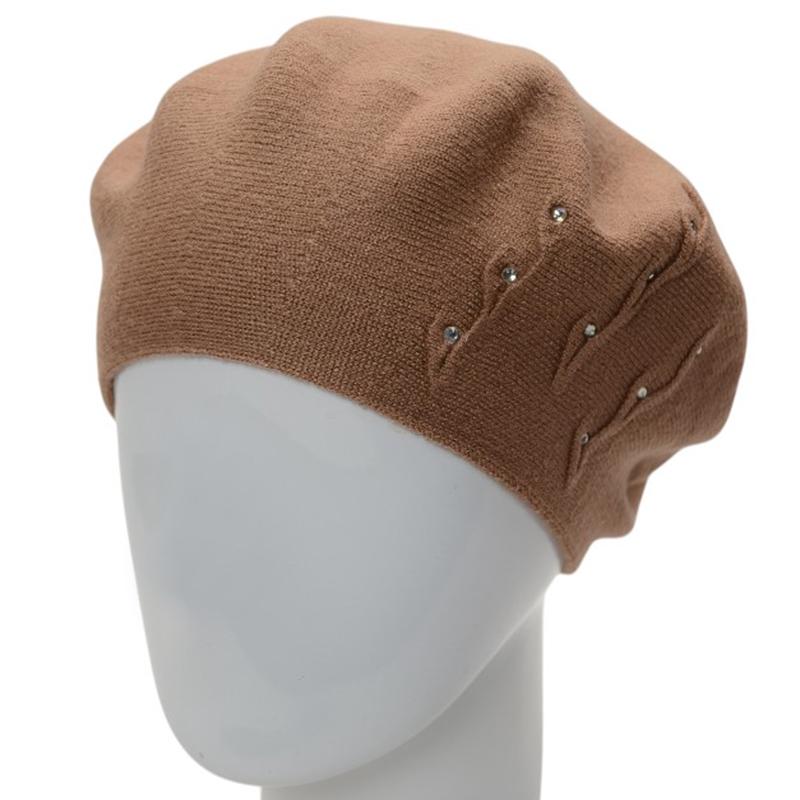 Берет женский двойной вискозный Novita Флорина с узором сбоку и стразами Коричневый