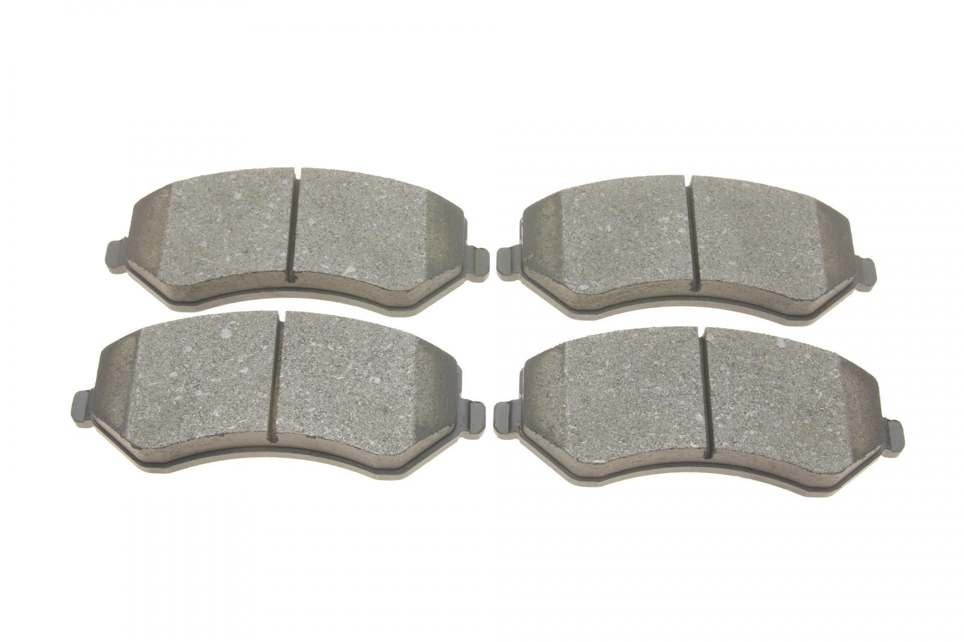 Колодки тормозные передние METELLI Jeep Cherokee 01-08/Chrysler Voyager IV 00-08 (22-0524-0 METELLI)