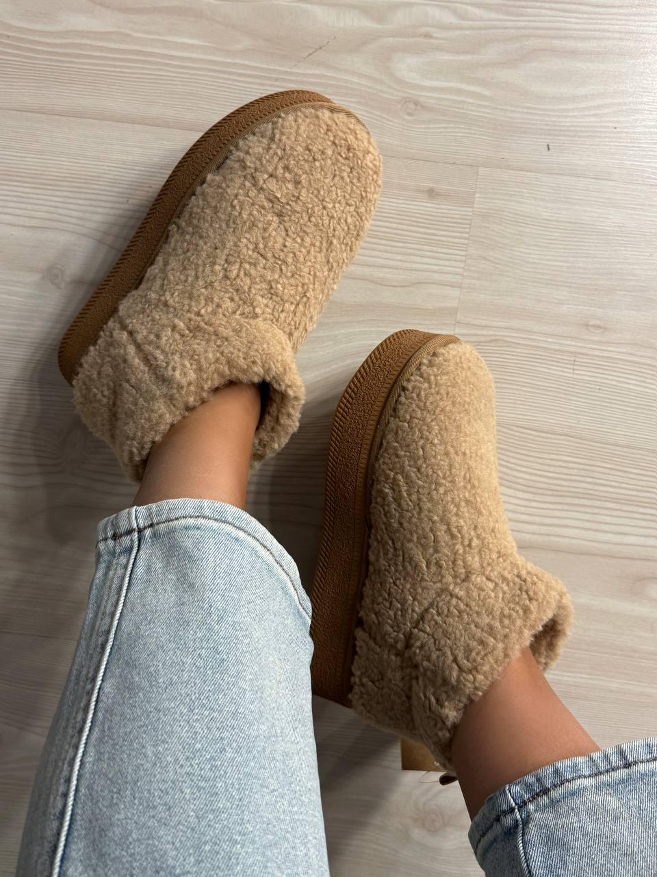 Угги женские Hengji 37-2 с мехом тедди на платформе р. 36 Бежевый (4975) Угги женские Hengji 37-2 с мехом тедди на платформе р. 36 Бежевый (4975)