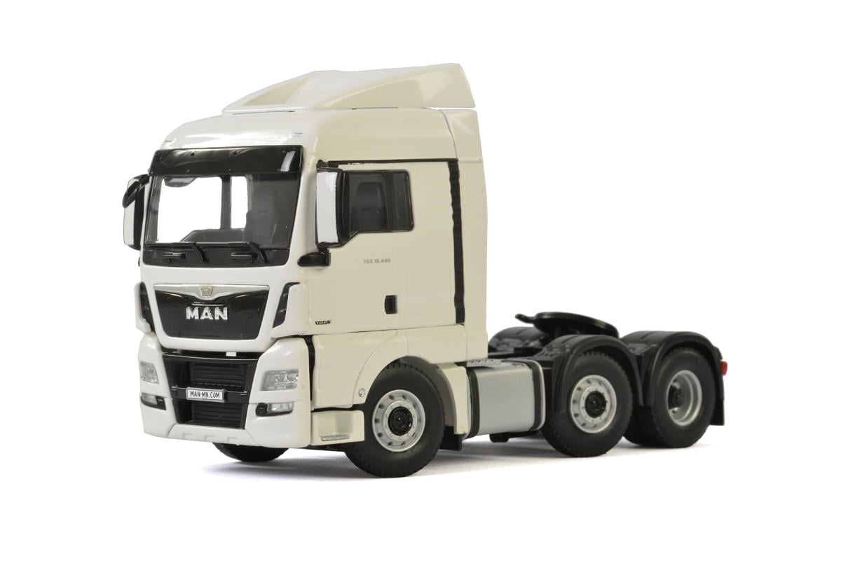 Іграшка тягач MAN TGX XLX EURO 6 6x2 TWIN STEER 1 50 03-2008