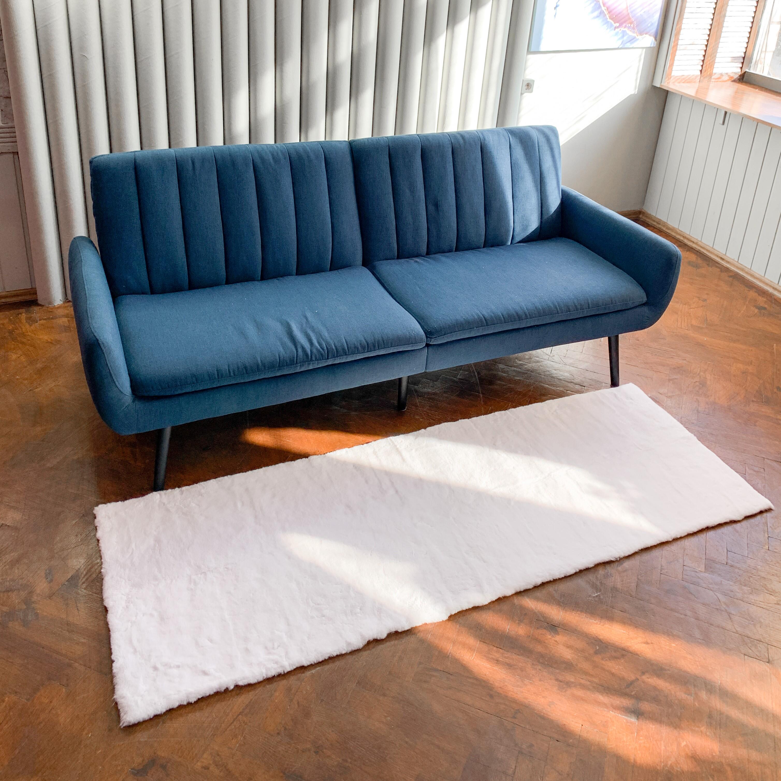 Прямоугольный коврик из искусственного меха кролика