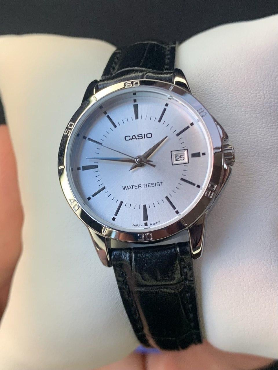 Наручний годинник жіночий Casio LTP-V004L-7A Lady Timeless Collection Білий (2895894971) Наручний годинник жіночий Casio LTP-V004L-7A Lady Timeless Collection Білий (2895894971)