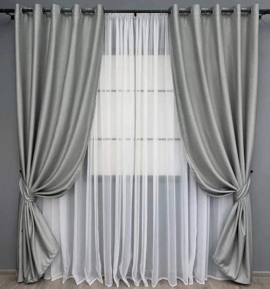 Шторы на люверсах шенил 1,5х2,5 м 2 шт. Светло-серый (1689ш)