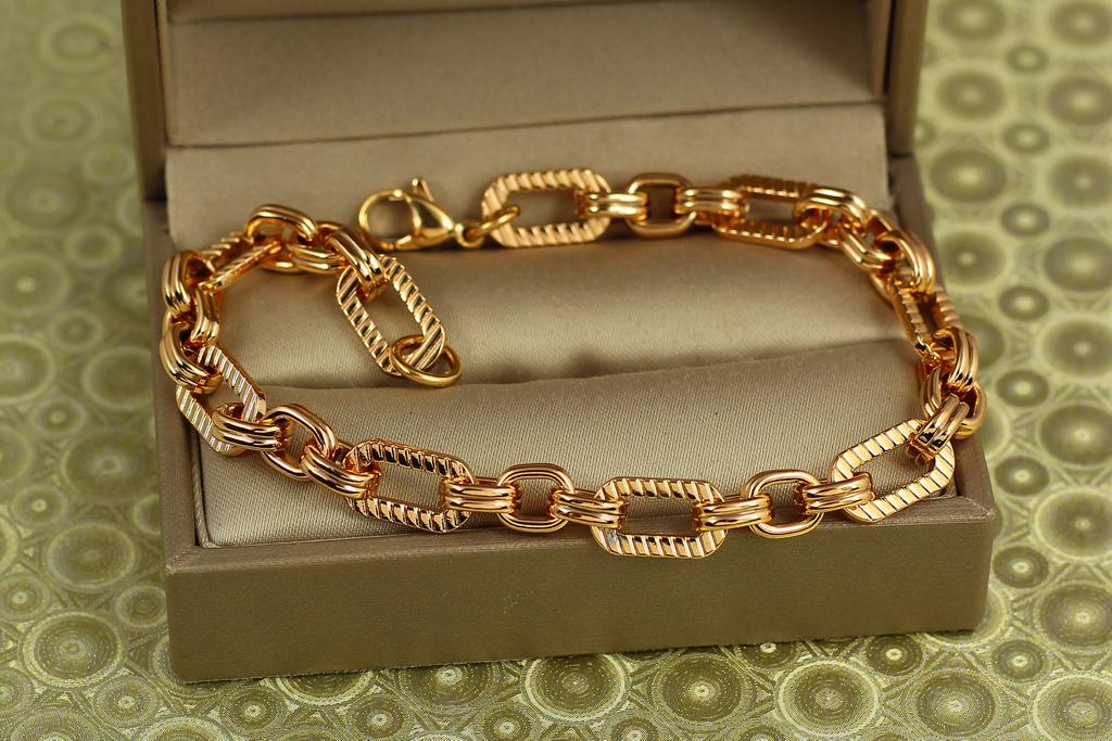 Браслет Xuping Jewelry овальные граненые звенья 20 см 7 мм Золотистый (29841139)