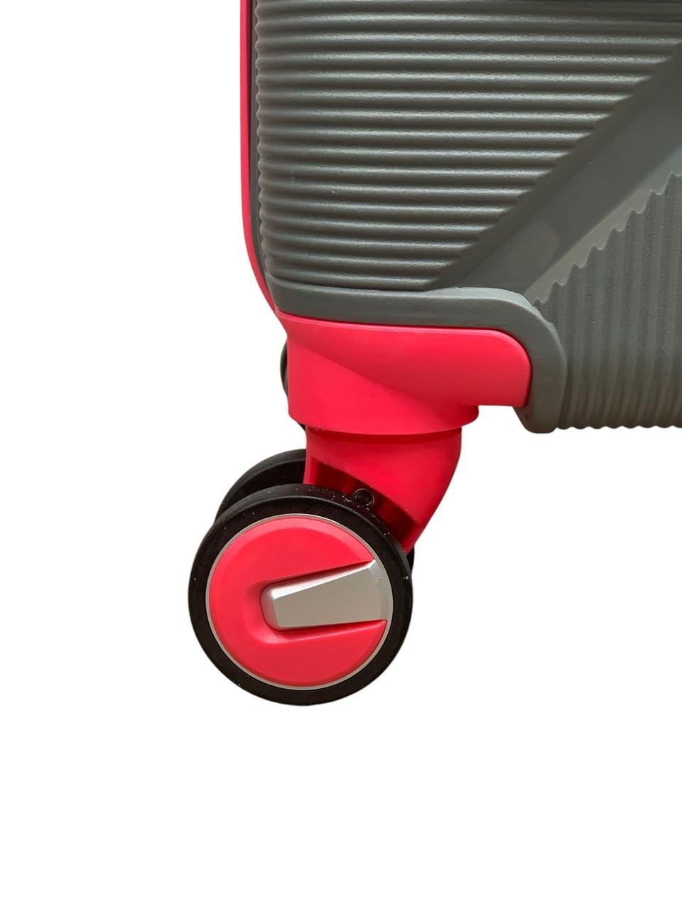 Чемодан Gedox PP003-М полипропилен на 4-х двойных колесах средний М 70 л - фото 4 Чемодан Gedox PP003-М полипропилен на 4-х двойных колесах средний М 70 л - фото 4