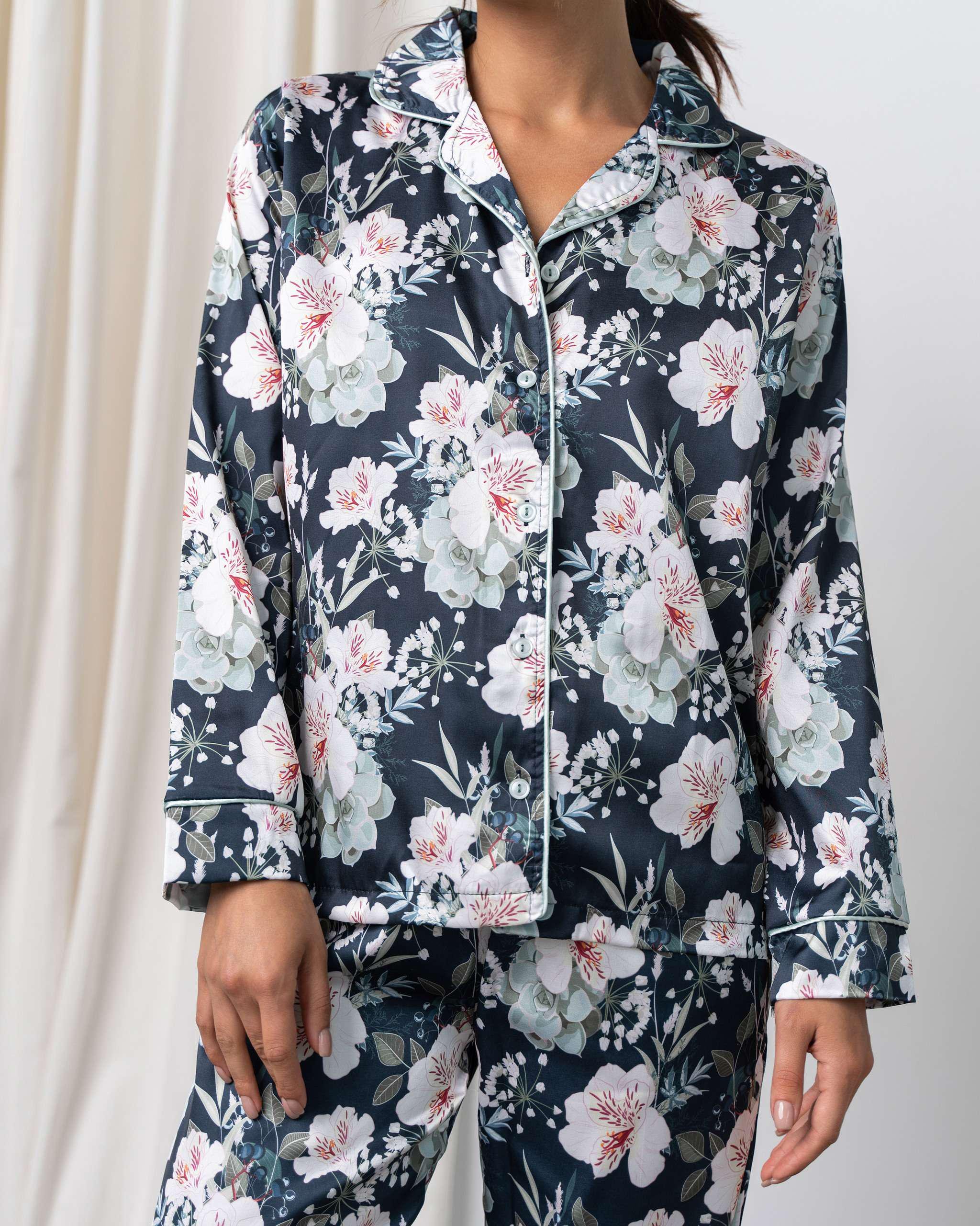 Пижама со штанами Цветочный принт L Темно-синий (92227) - фото 2 Пижама со штанами Цветочный принт L Темно-синий (92227) - фото 2