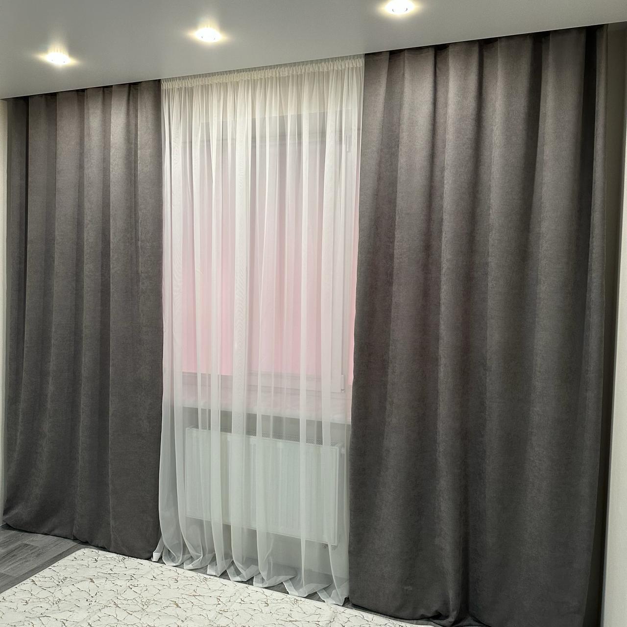 Комплект штор микровелюр 2 шт. 1,5х2,7 м готовые на шторной тесьме 6 см Графитовый (petek-V69) - фото 4