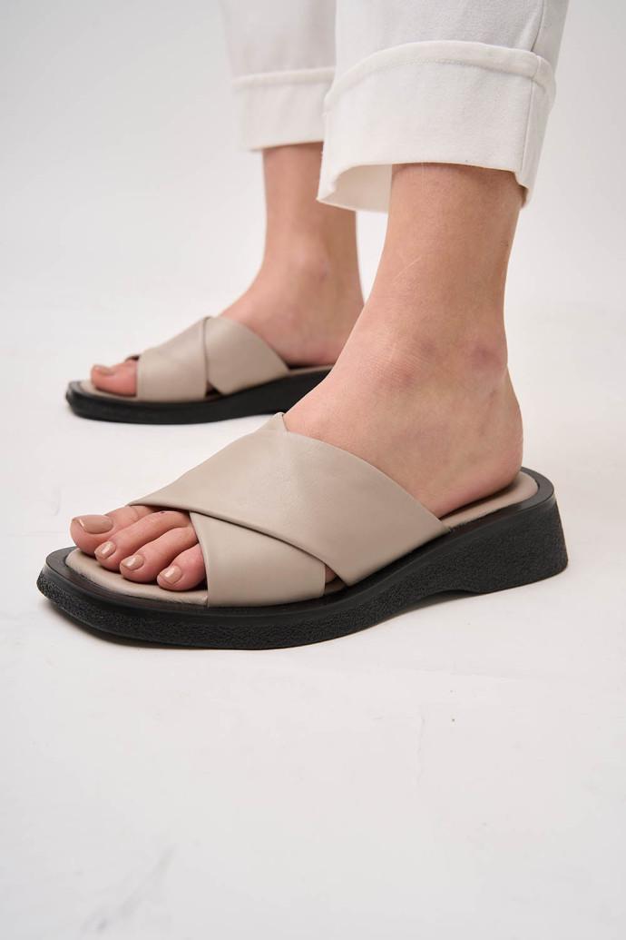 Шлепанцы женские Anna Lucci р. 39 Бежевый (177042)