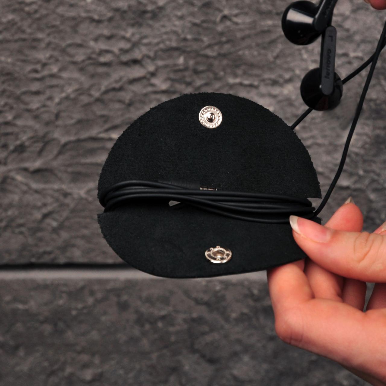 Держатель кожаный для наушников и проводов Черный (A-031925) - фото 4
