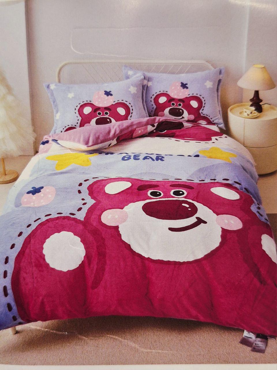 Комплект постельного белья флисовый Koloco Медведь полуторный Розовый (1471) Комплект постельного белья флисовый Koloco Медведь полуторный Розовый (1471)