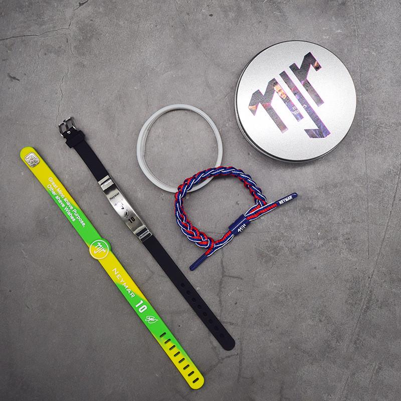 Набор браслетов Неймар Джуниор Neymar Jr в круглом металлическом кейсе (26972714)