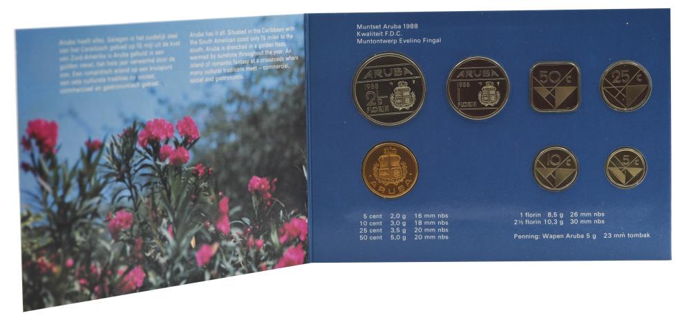 Коллекционные монеты Аруба 7 шт. 1988 UNC 5/10/25/50 центов/1/2,5 флорина/жетон в сувенирной упаковке (М21613)