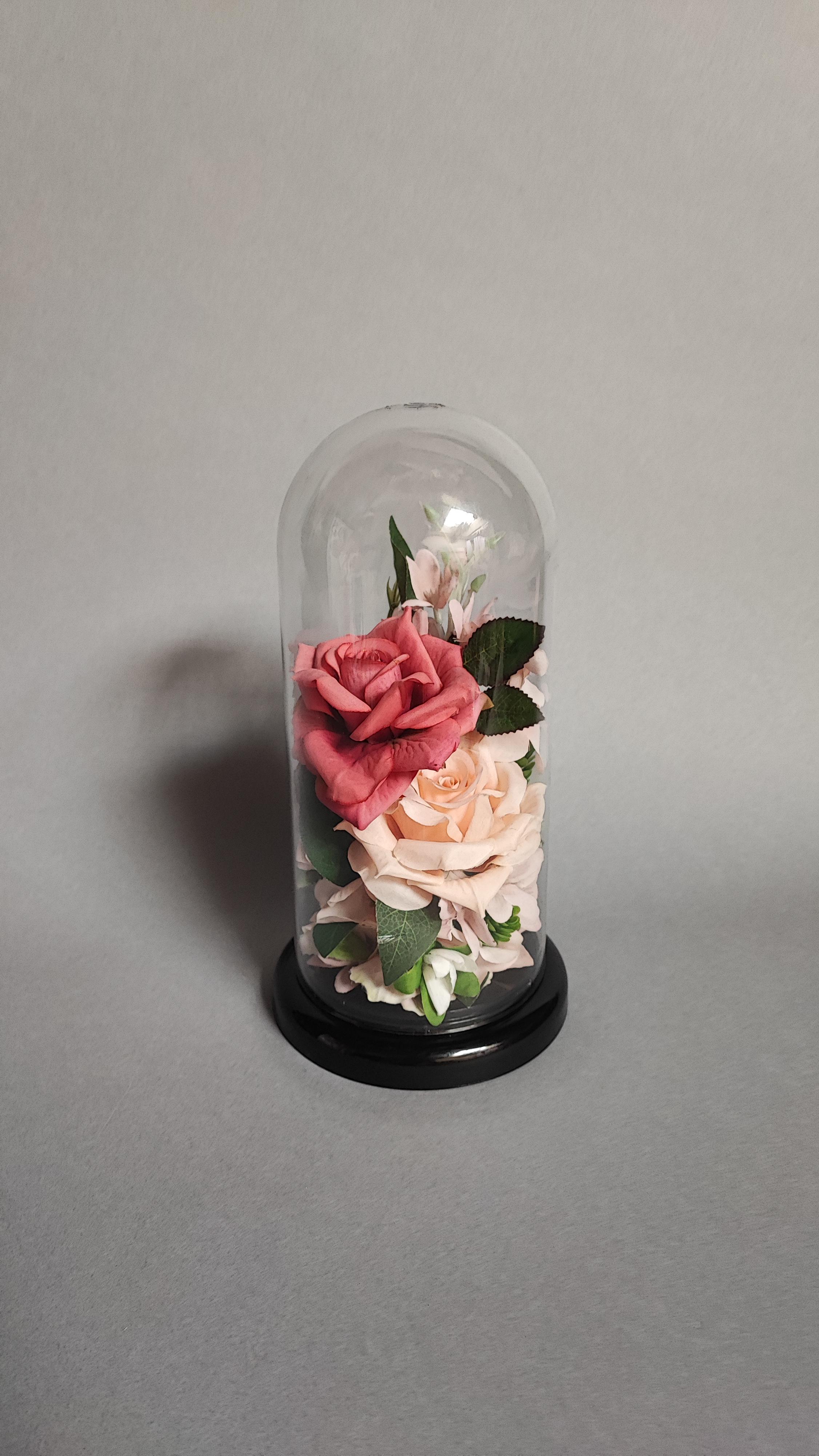 Траурные цветы в колбе Светлая память для колумбарной стены и памятника 12х25 см