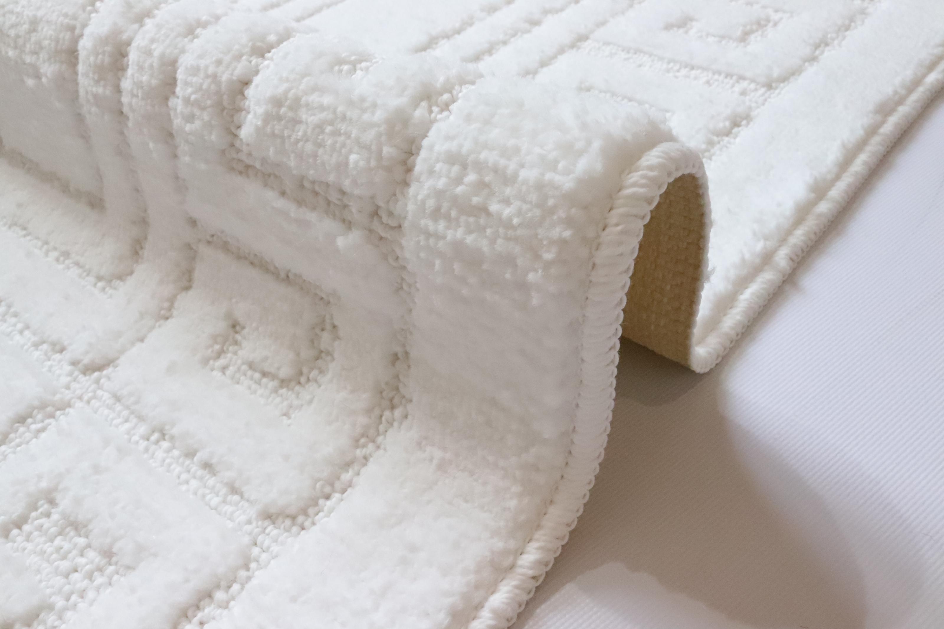 Набір килимків у ванну та туалет Vonaldi 80x50/40x50 см White (00165/s) - фото 4 Набір килимків у ванну та туалет Vonaldi 80x50/40x50 см White (00165/s) - фото 4