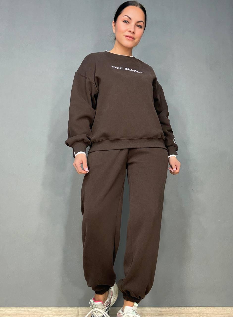 Костюм жіночий A-N 27063 світшот і джогери оверсайз з вишивкою S Коричневий