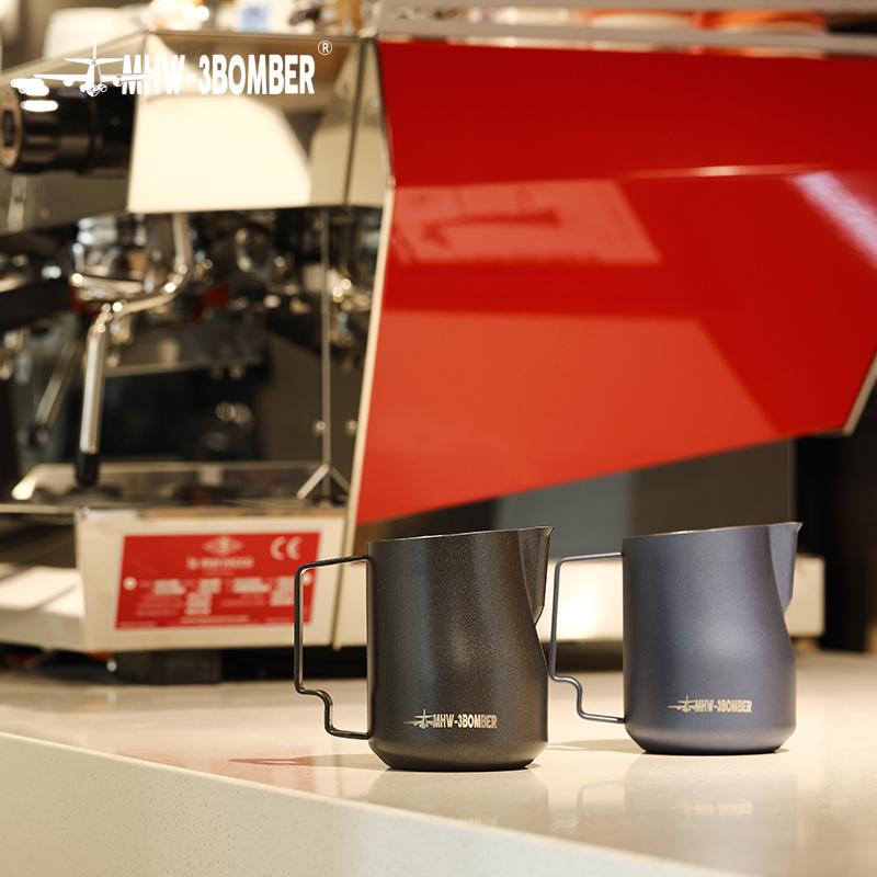 Питчер с ручкой для молока MHW-3BOMBER Turbo 350 мл Matte Black (P6007MB) - фото 6 Питчер с ручкой для молока MHW-3BOMBER Turbo 350 мл Matte Black (P6007MB) - фото 6