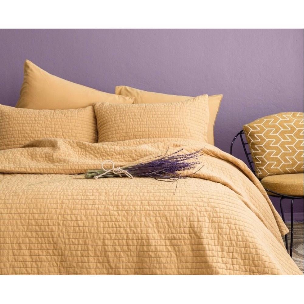 Покрывало Issimo Home Savanna mustard 240x260 см с наволочками 2 шт. 50x70 см (2000022281828) Покрывало Issimo Home Savanna mustard 240x260 см с наволочками 2 шт. 50x70 см (2000022281828)