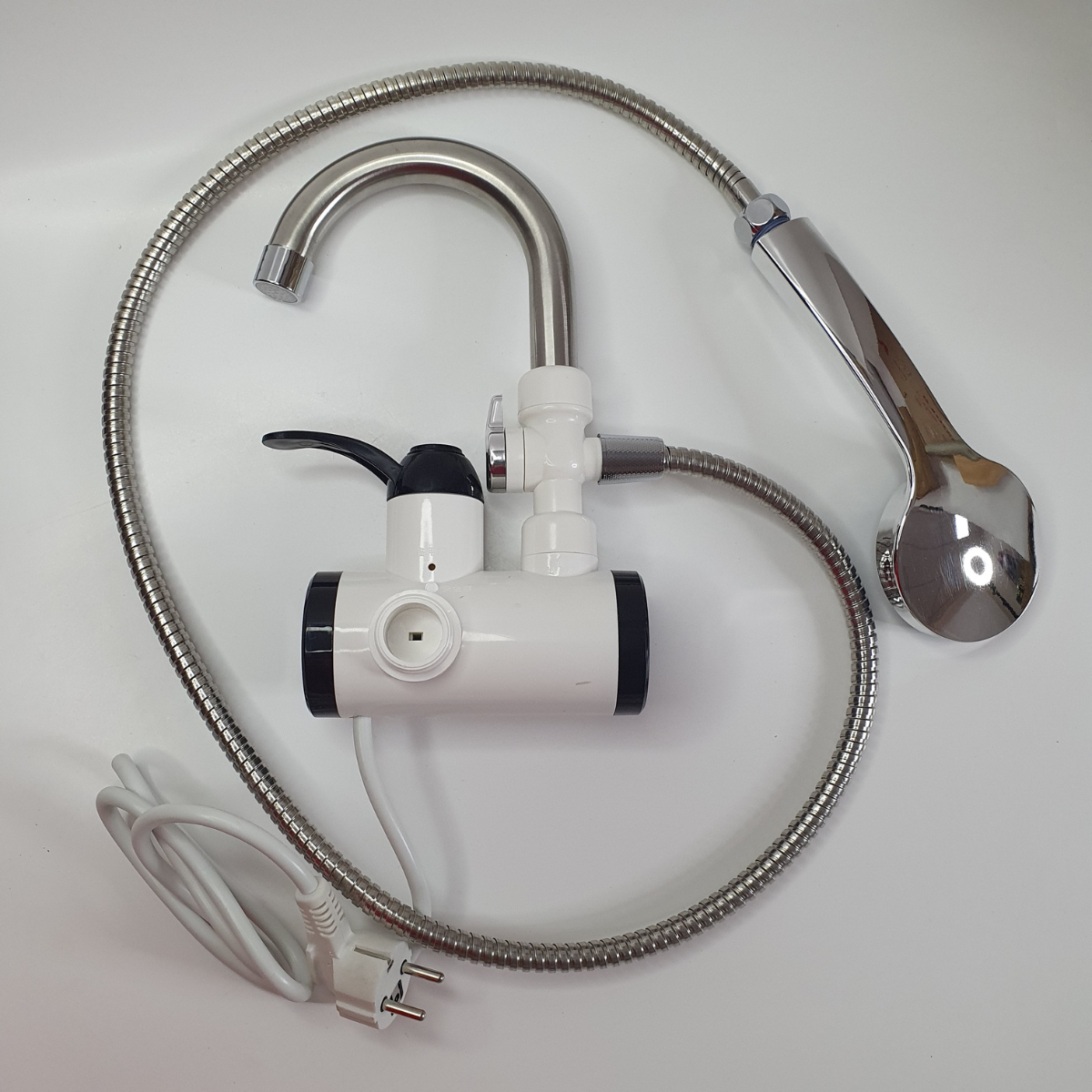 Водонагреватель проточный с душем RX-003-1 боковой