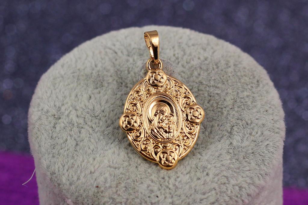 Ладанка Xuping Jewelry Мария склонила голову к младенцу с волнистыми краями 2 см Золотистый