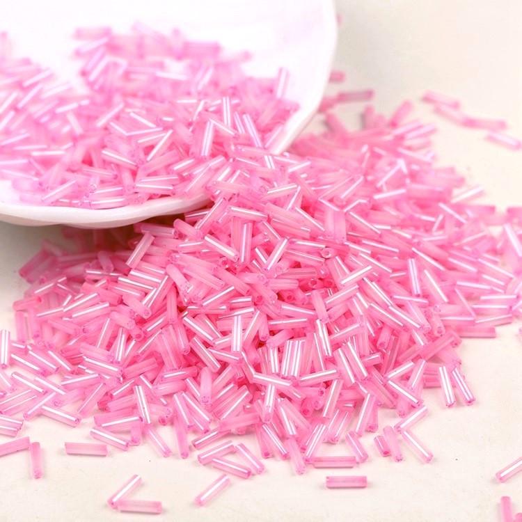 Бисер стеклярус блестящий 2х6 мм 50 г Розовый светлый (БР0206с09)