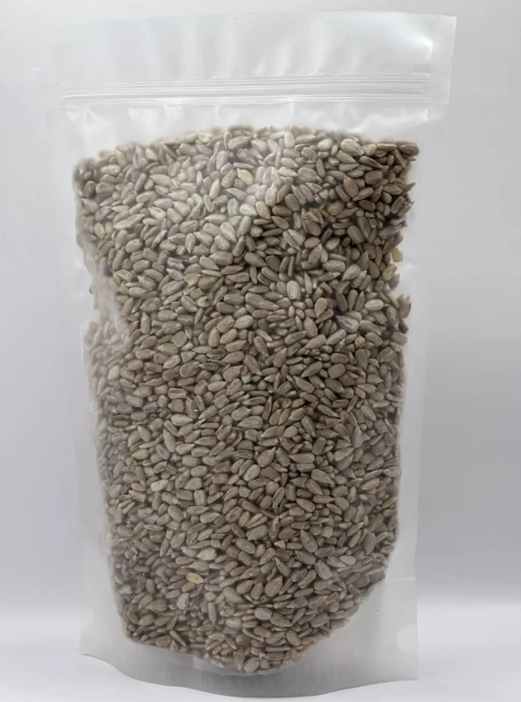 Семена подсолнечника очищены в пакете 1000 г