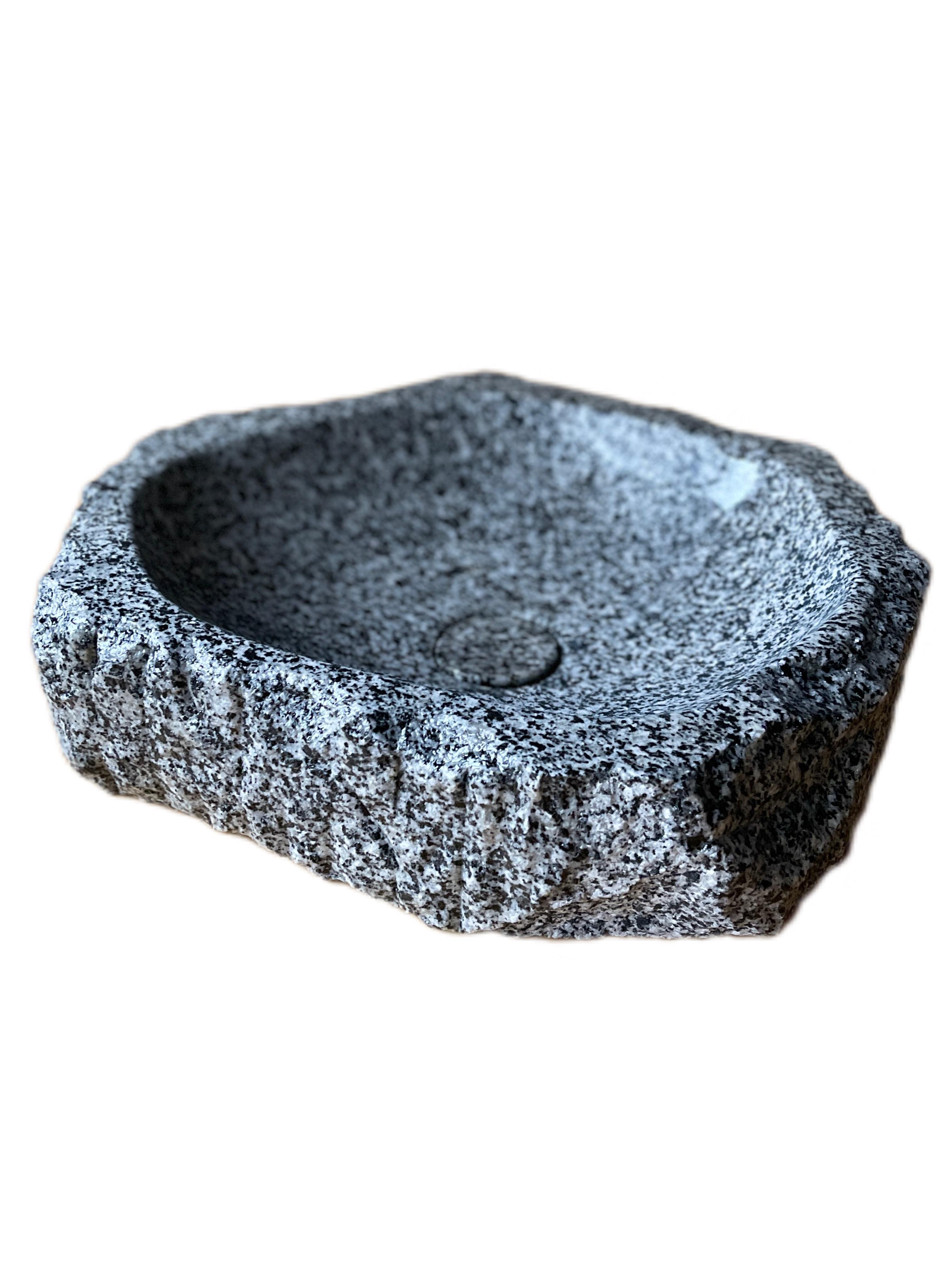 Умивальник з натурального каменю Покостівський граніт 40х35х11см (29014279)